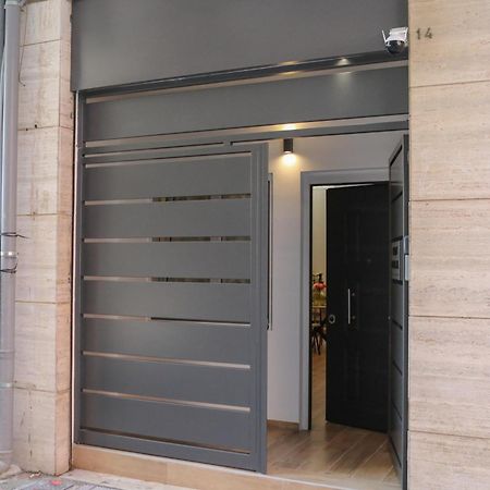 Apartamento Luxury Regina 14 Bari Exterior foto