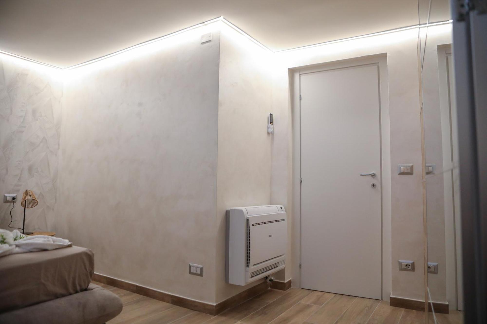 Apartamento Luxury Regina 14 Bari Exterior foto