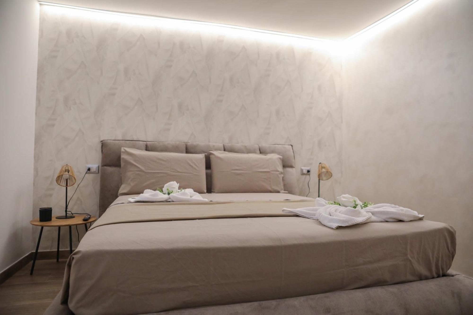 Apartamento Luxury Regina 14 Bari Exterior foto