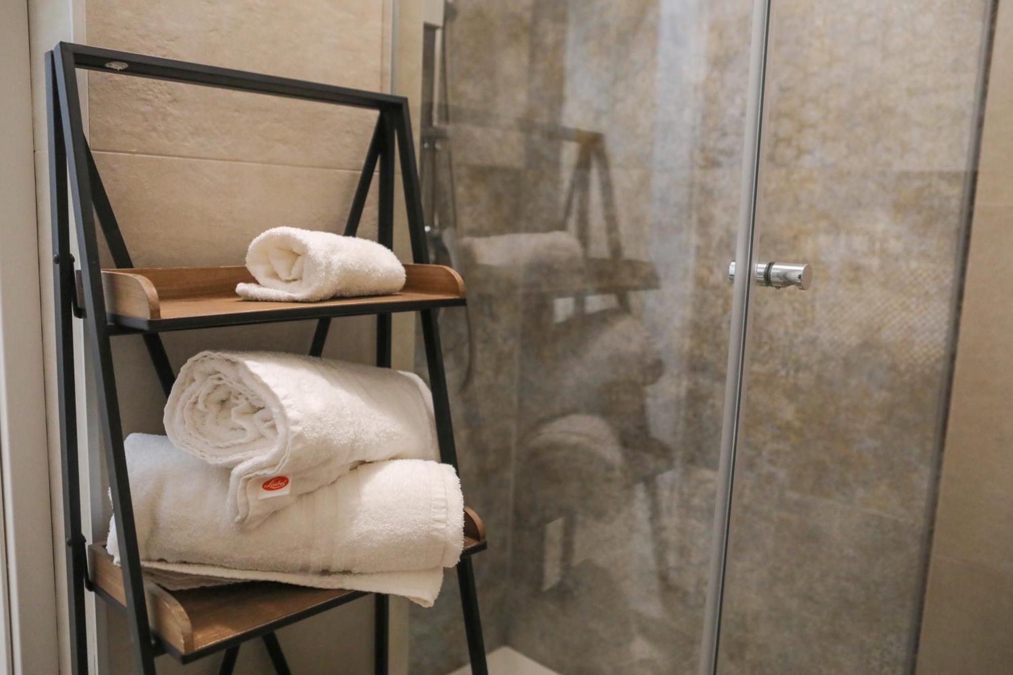 Apartamento Luxury Regina 14 Bari Exterior foto