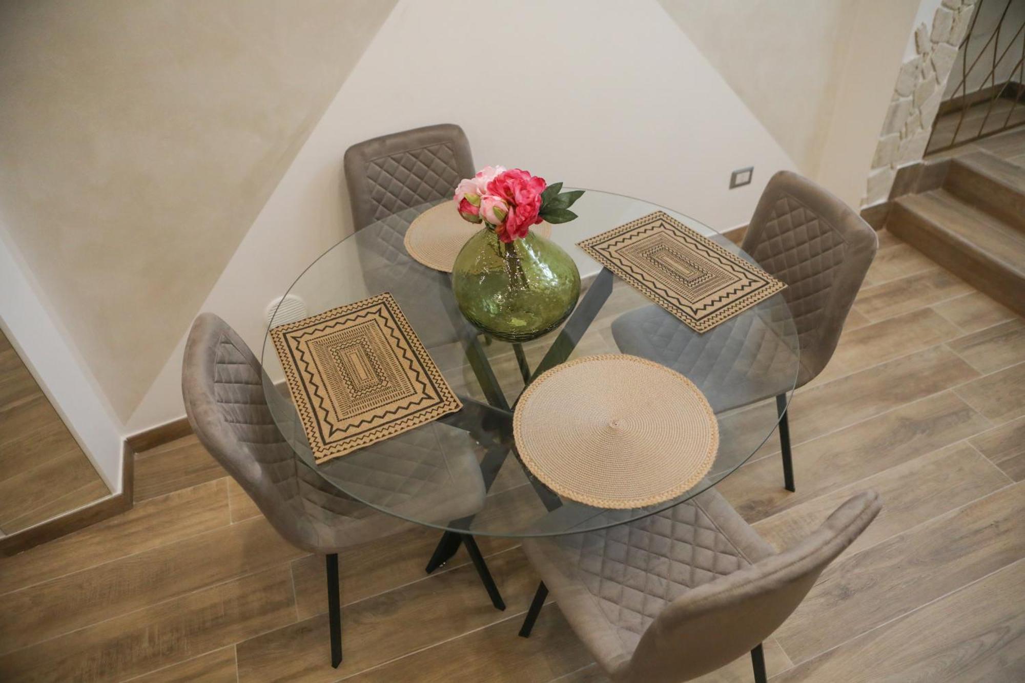 Apartamento Luxury Regina 14 Bari Exterior foto