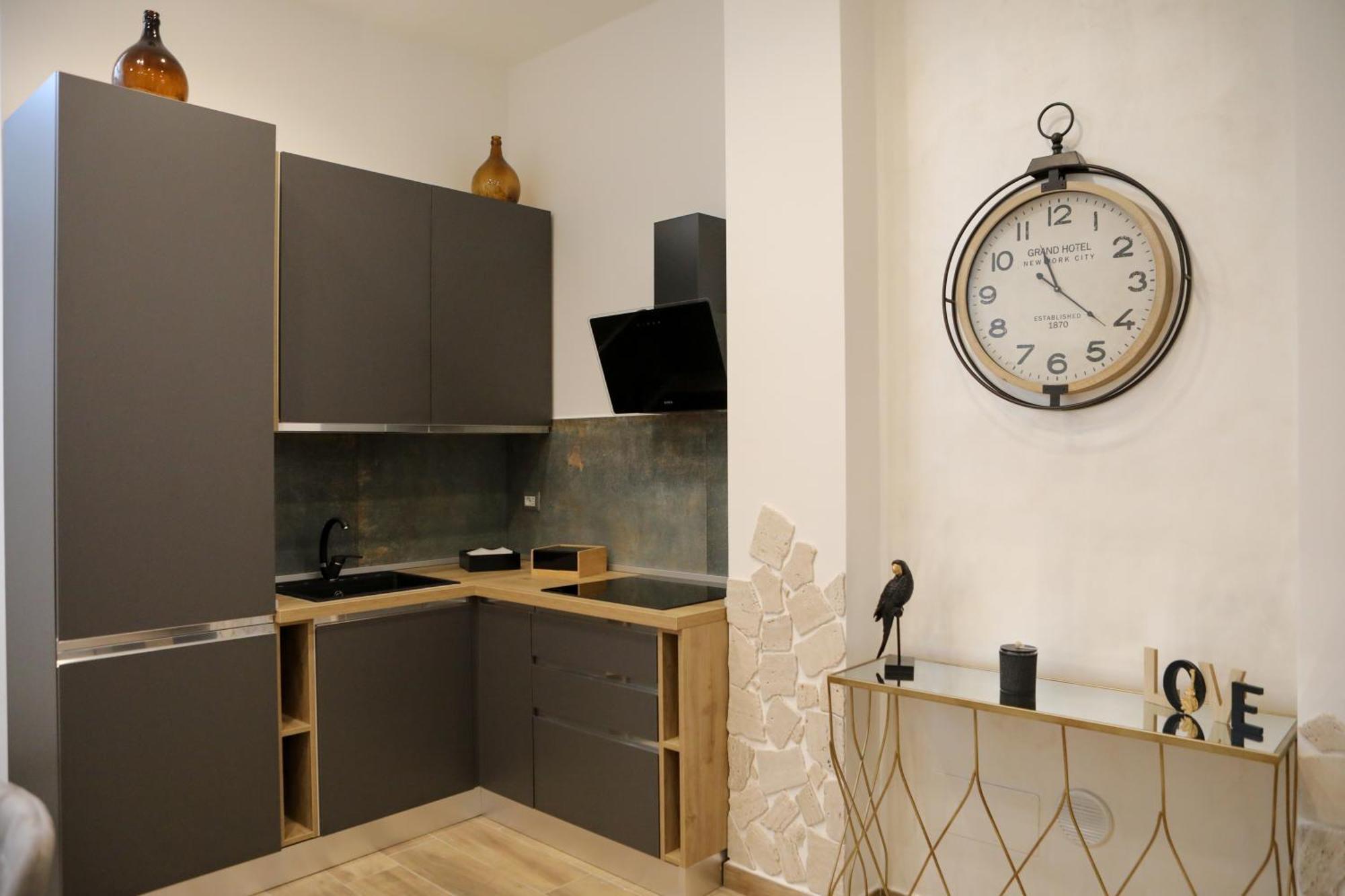 Apartamento Luxury Regina 14 Bari Exterior foto